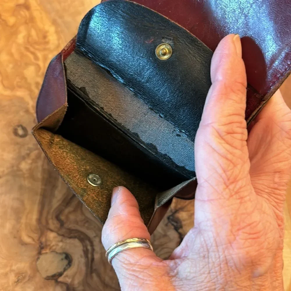 Vintage Leather Billfold Wallet Coin Purse